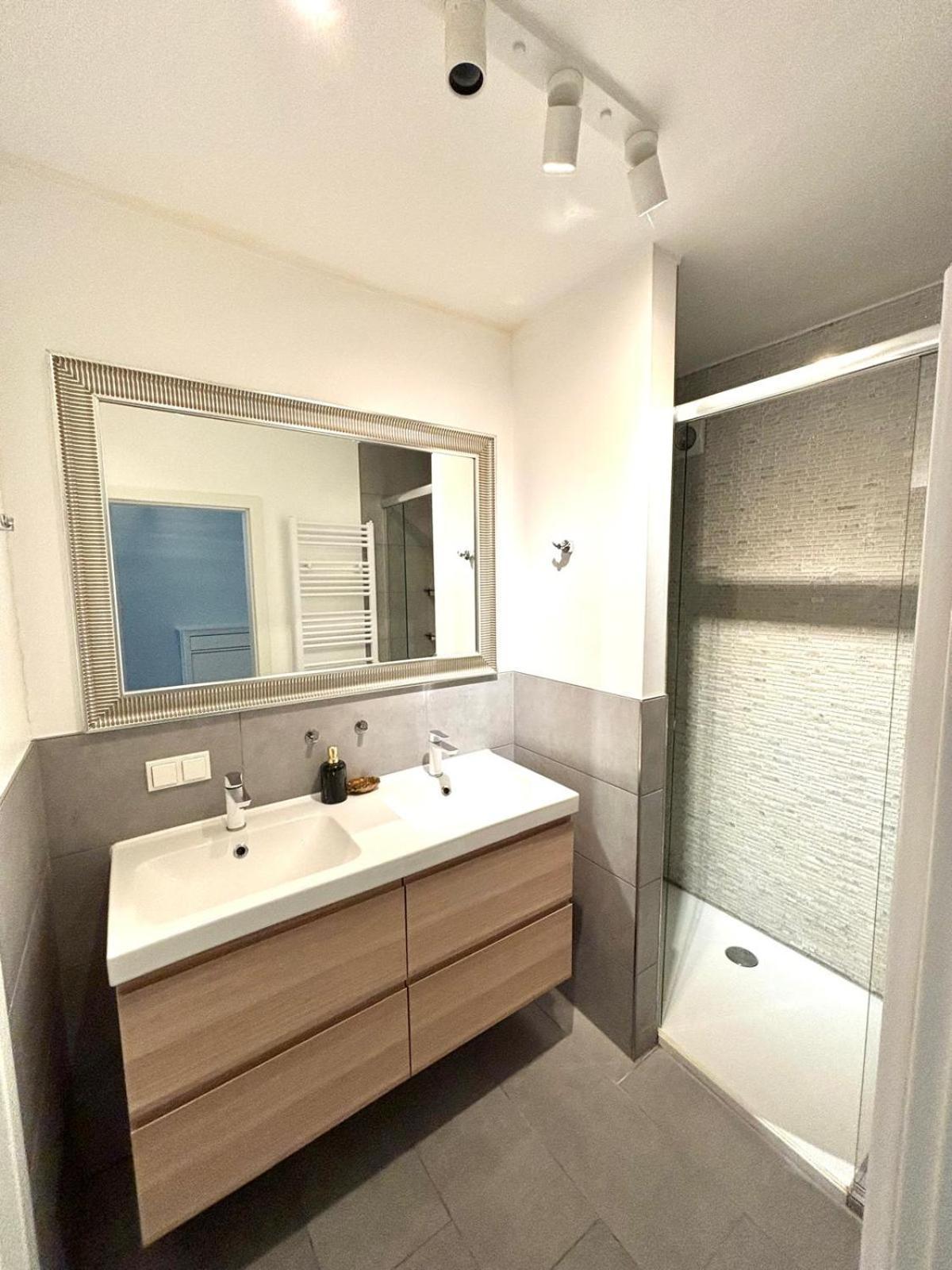 Beautiful Two Bedroom Apartment In Luxembourg City Center Exterior foto